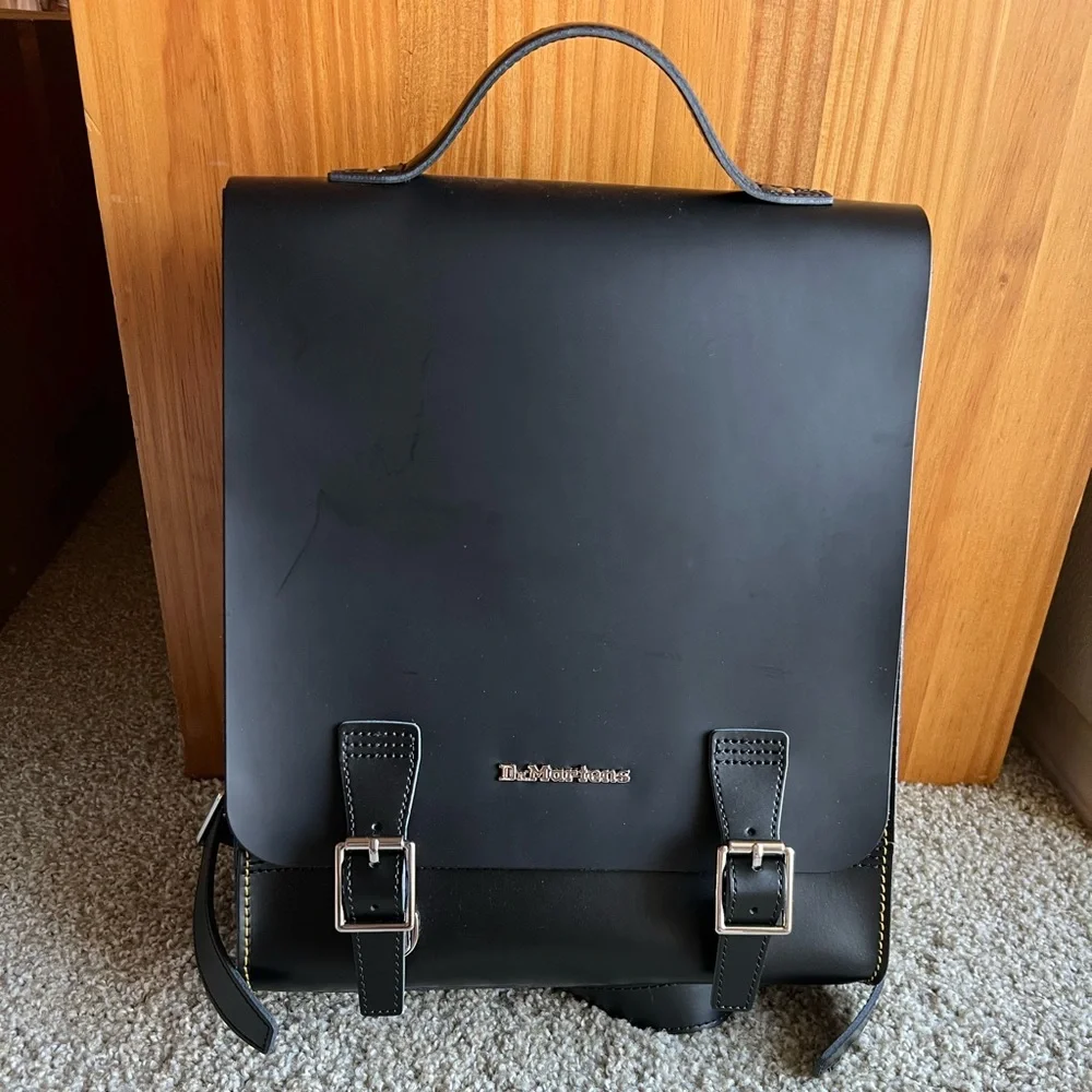 convertible backpack shoulder bag leather Ivana
